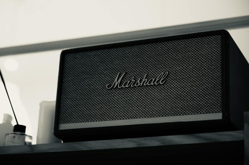 modern rádiem living room