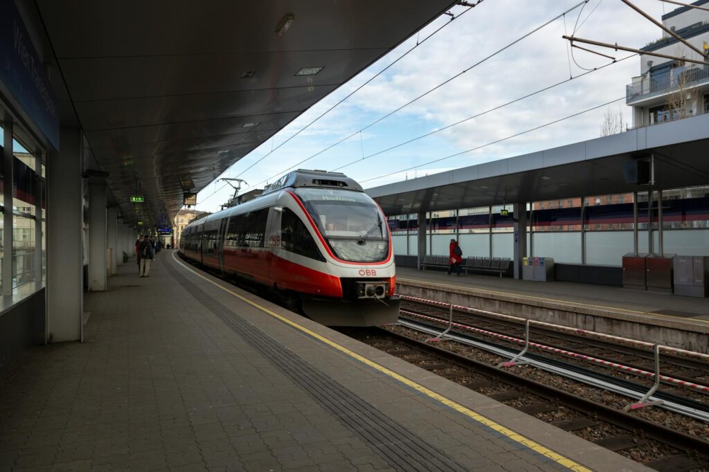 poieno platform interface